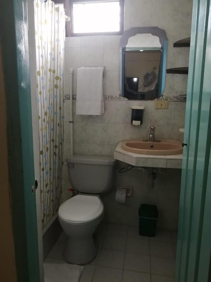 Cafe Inn Casa Hotel Монтенегро Екстер'єр фото